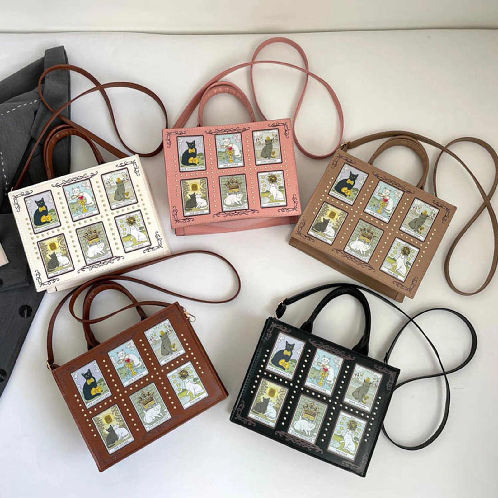 Leatherwork Rivets - Cat Rivet Print Tote Bag voor