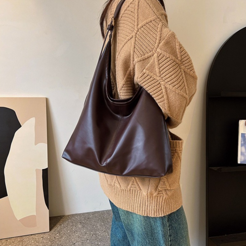 Zachte schoudertas van kunstle - Leatherwork Workshop recensie en prijs