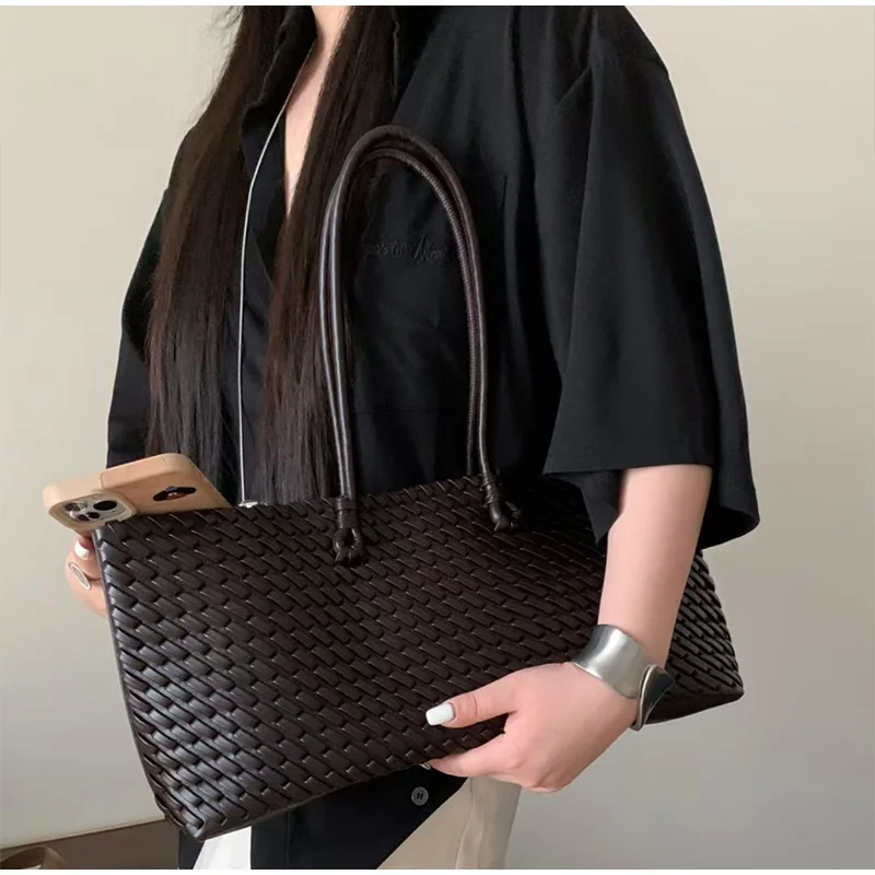 Designer luxe PU geweven tote  - Leatherwork Workshop recensie en prijs