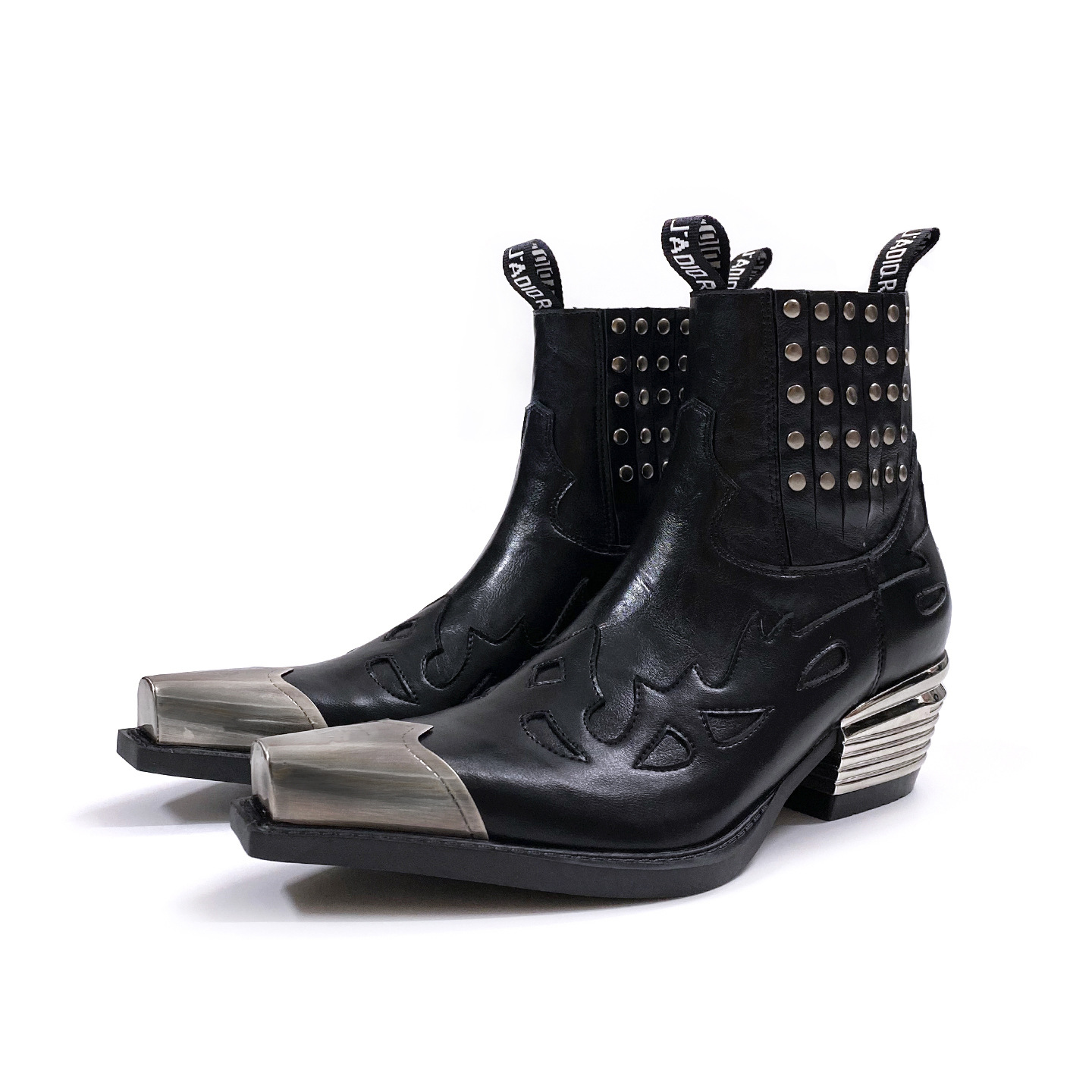 Retro Punk Metal Head Chelsea  - Leatherwork Rivets recensie en prijs