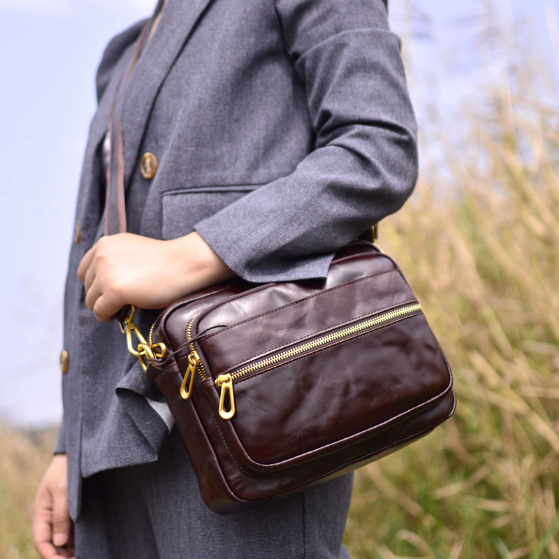 AETOO Leren damestas koeienhui - Leatherwork Rivets recensie en prijs